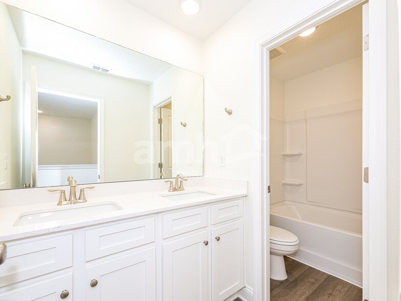 Building Photo - 96946 Blackrock Cv Wy