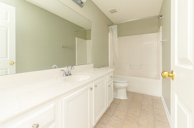 Building Photo - 1712 Summerwoods Ln