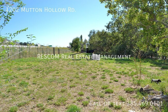 Building Photo - East Kaysville 4 Bedroom House!