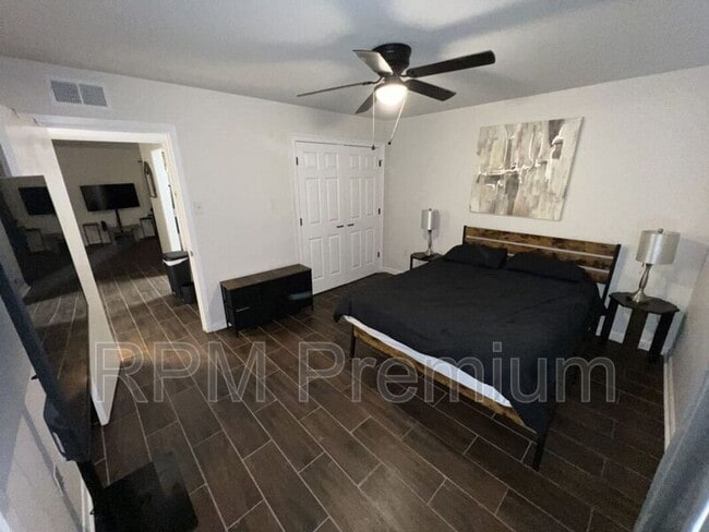 Building Photo - 4547 Alvin Dark Ave