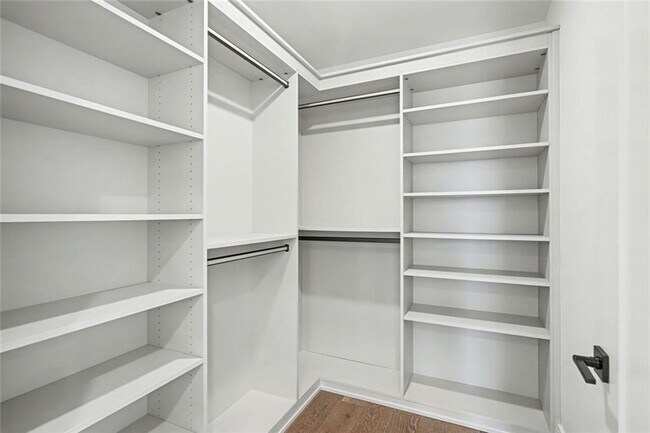 Building Photo - 788 West Marietta St NW