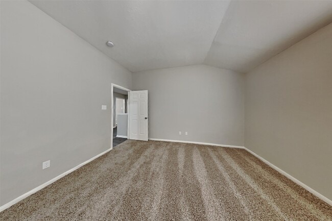 Building Photo - 10834 Glenora Dr