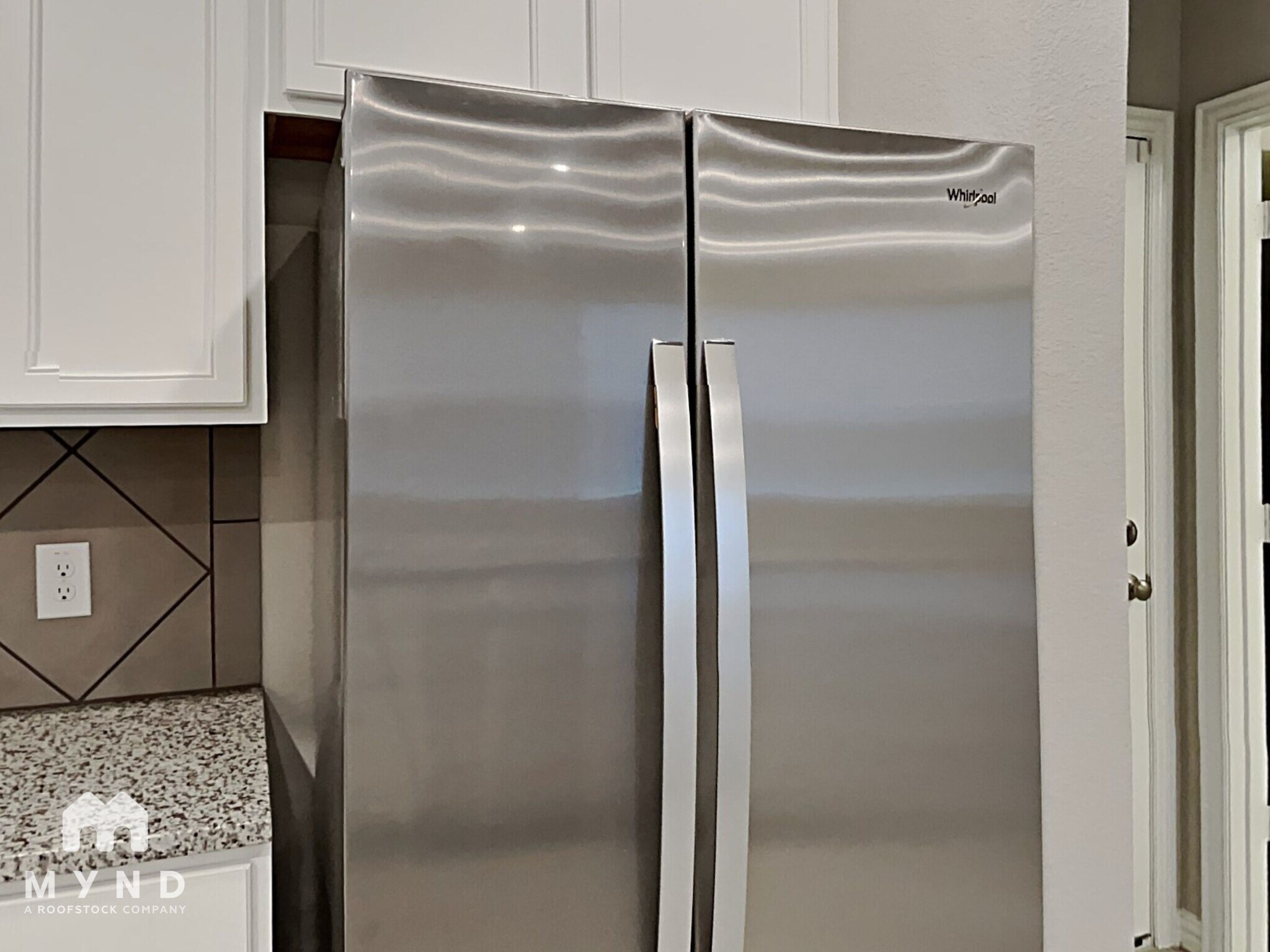 Building Photo - 1272 Alamo Dr