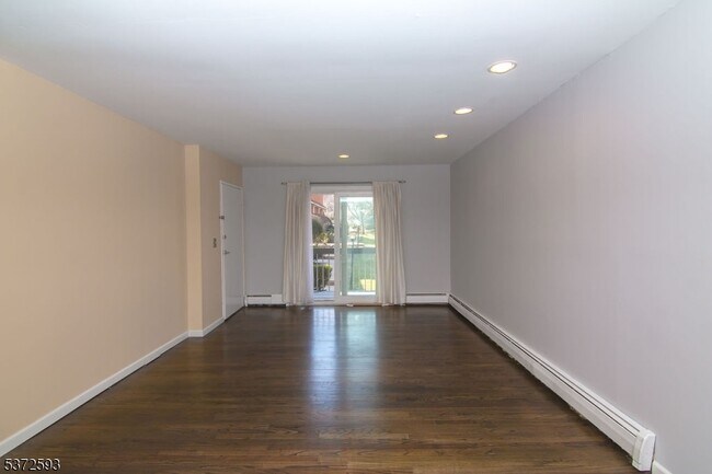 Building Photo - 39 Harrison Ave