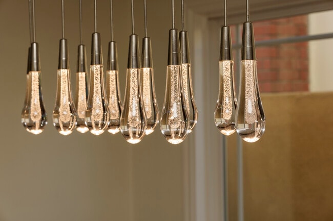 Building Photo - 8562 Sandy Hook Dr