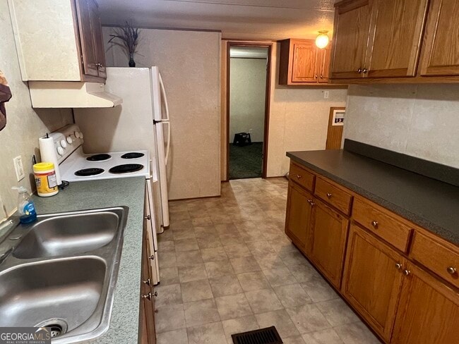 Building Photo - 727 W 3rd St