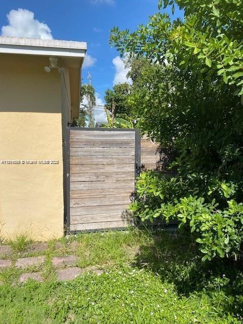 Building Photo - 16314 SW 99th Ct