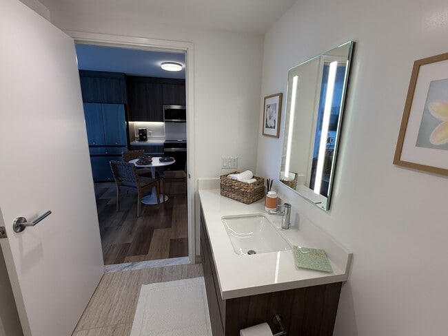 Building Photo - 1500 Rycroft St