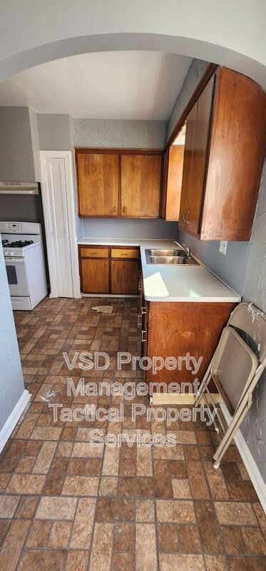 Building Photo - 14717 Milverton Rd