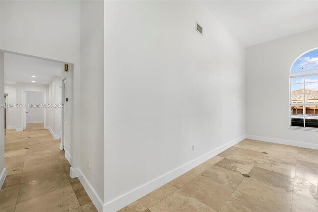 Building Photo - 3363 SW 154th Ct