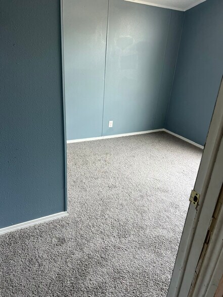 Building Photo - 11725 W Farm to Market 2790 S