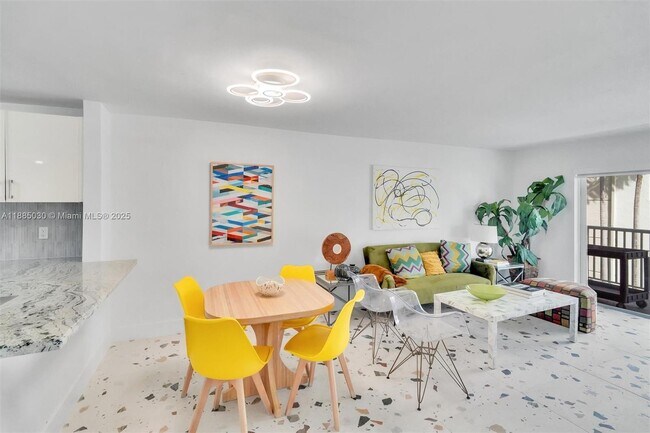 Building Photo - 3527 NE 168th St