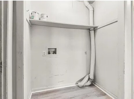 Building Photo - 504 Mimi Ln