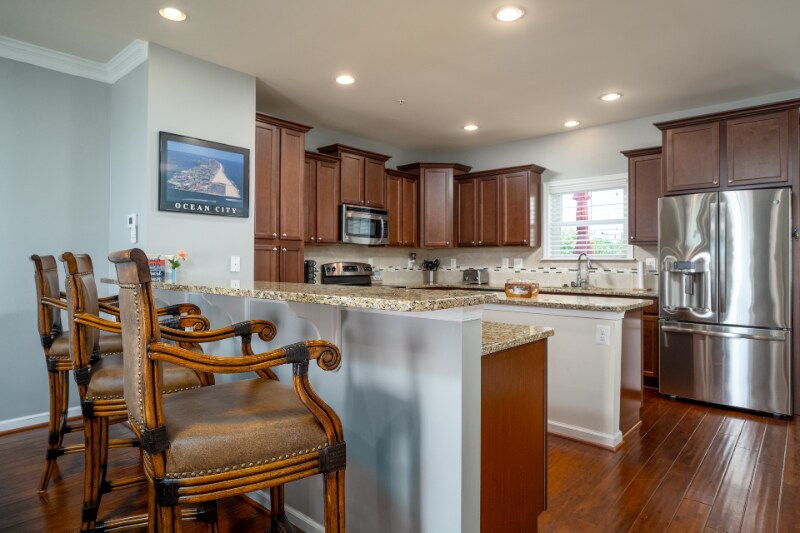 Building Photo - 9905 Seaside Ln