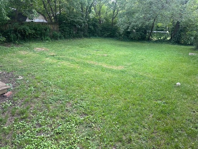 Building Photo - 3-Bed, 2-Bath Springdale Home with Split F...