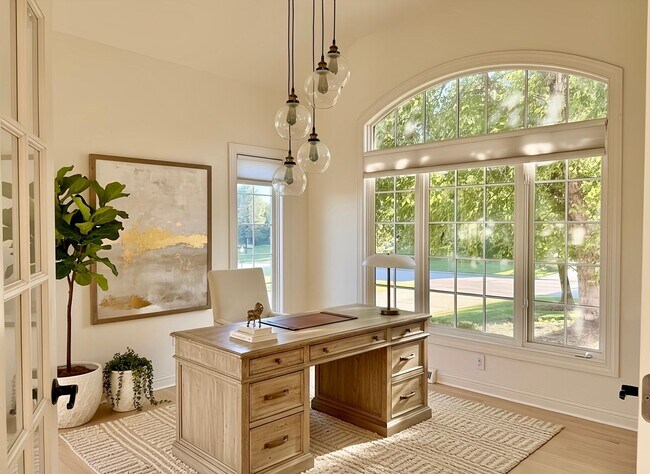 Building Photo - Luxurious Home in Legend of Bristlecomb