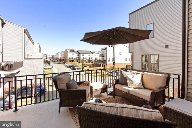 Building Photo - 23109 Cottonwillow Sq