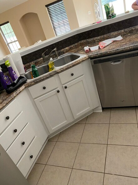 Building Photo - 68 Chauvin Dr