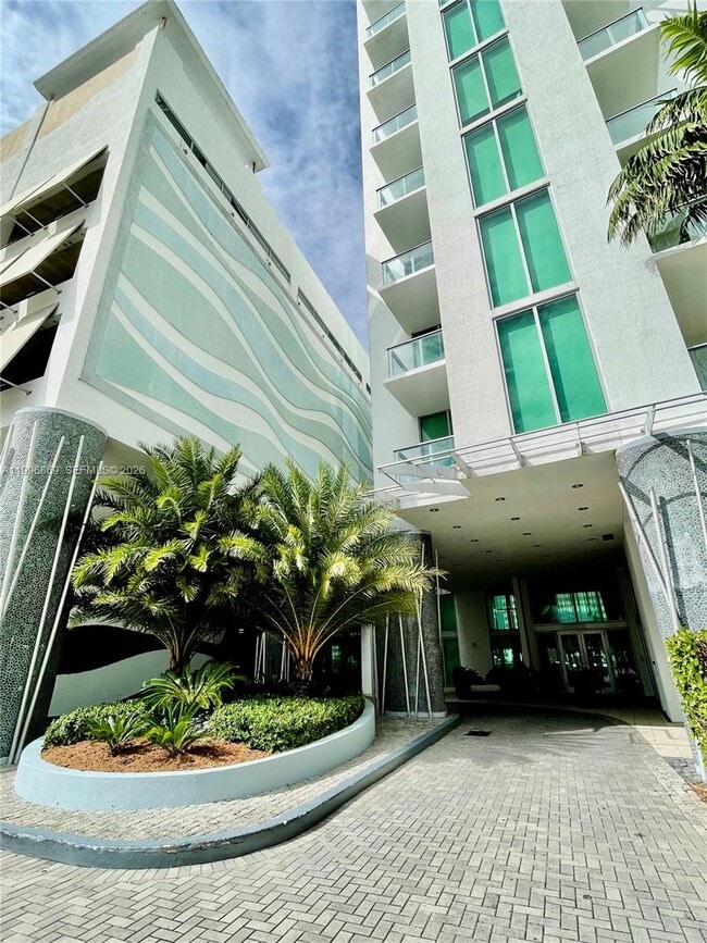 Building Photo - 7928 East Dr