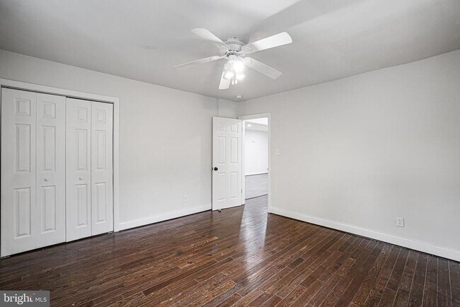 Building Photo - 3158 Westover Dr SE