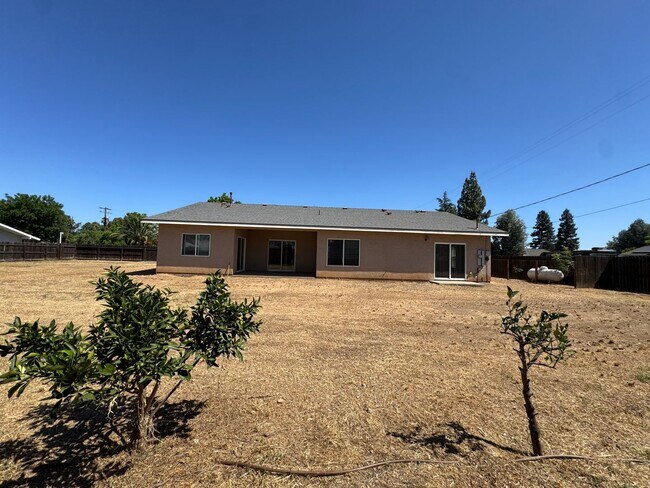 Building Photo - 36310 Sparta Ave