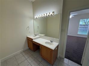 Building Photo - 123 Hillcrest Dr