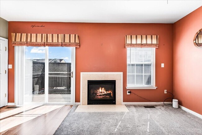 Building Photo - Close to I-95 and Downtown Fredericksburg