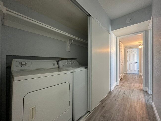 Building Photo - Terra Linda