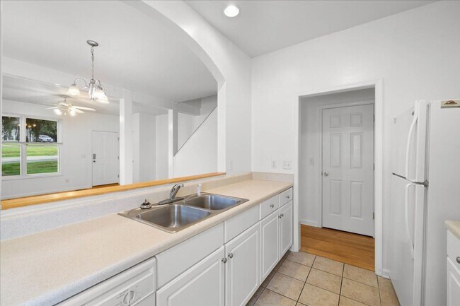 Building Photo - 50% Off First Month! Spacious 3BR Townhome...