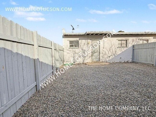 Building Photo - 4124 S 9th Ave