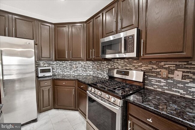 Building Photo - 10229 Rutland Round Rd