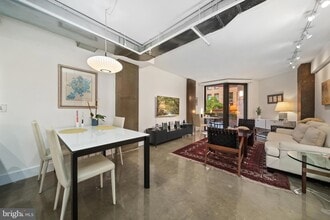 Building Photo - 616 E Street NW Unit 256