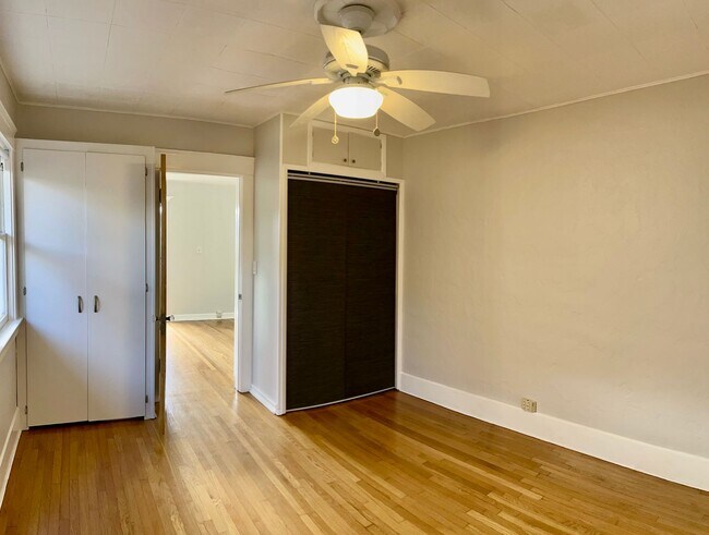 Building Photo - OPEN HOUSE 3/28 - Charming Single Family Home