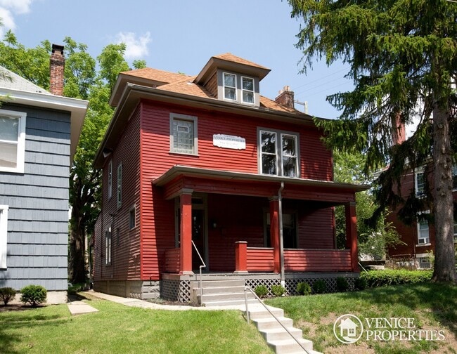 Building Photo - 5 Bedroom on OSU Campus