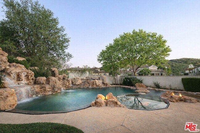 Building Photo - 4130 Prado De Los Caballos