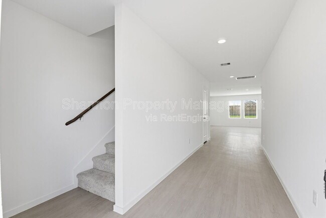Building Photo - 316 Bush Mdw Ln