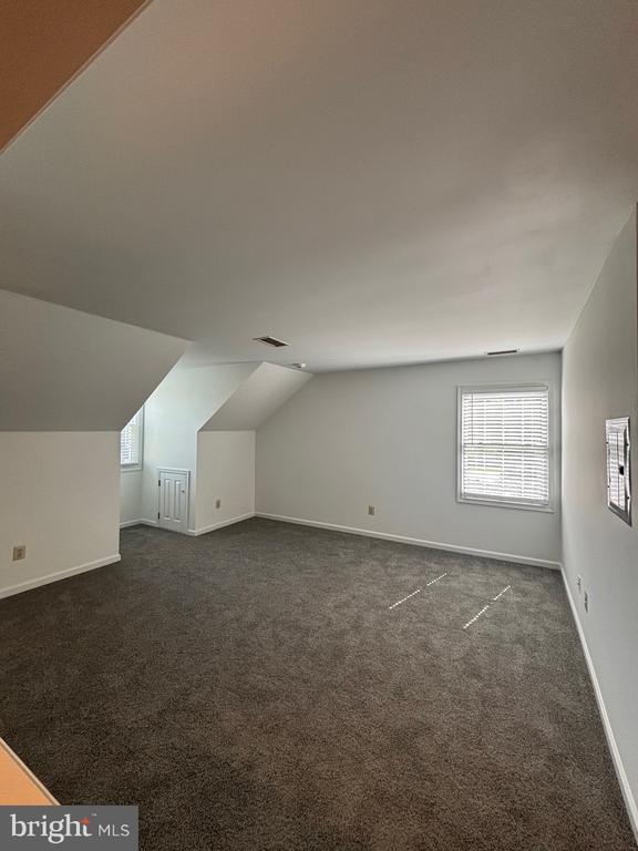 Building Photo - 279 W Uwchlan Ave