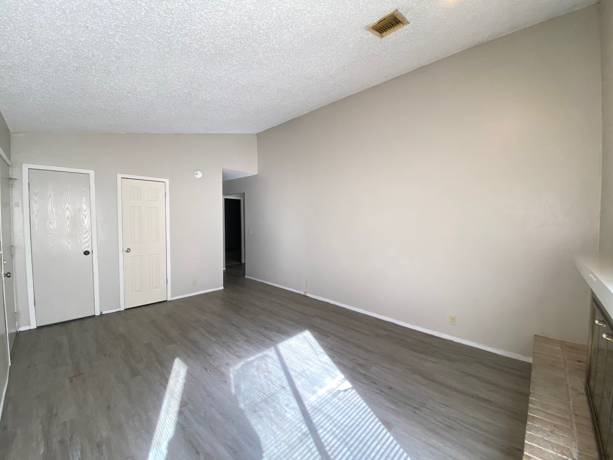 Building Photo - 9630 Hefner Village Blvd