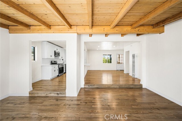 Building Photo - 2024 W 160th St