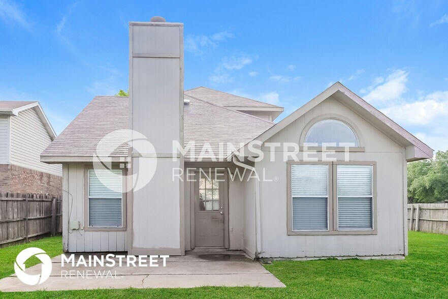 Building Photo - 8440 Cloverglen Ln