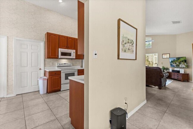 Building Photo - 805 Lewis Pl