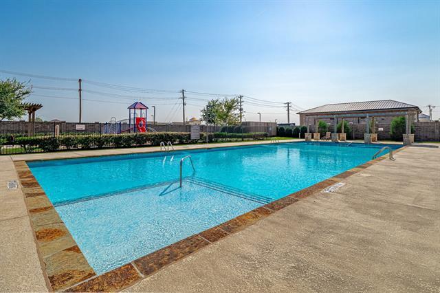 Building Photo - 348 Prairie Ridge Ln