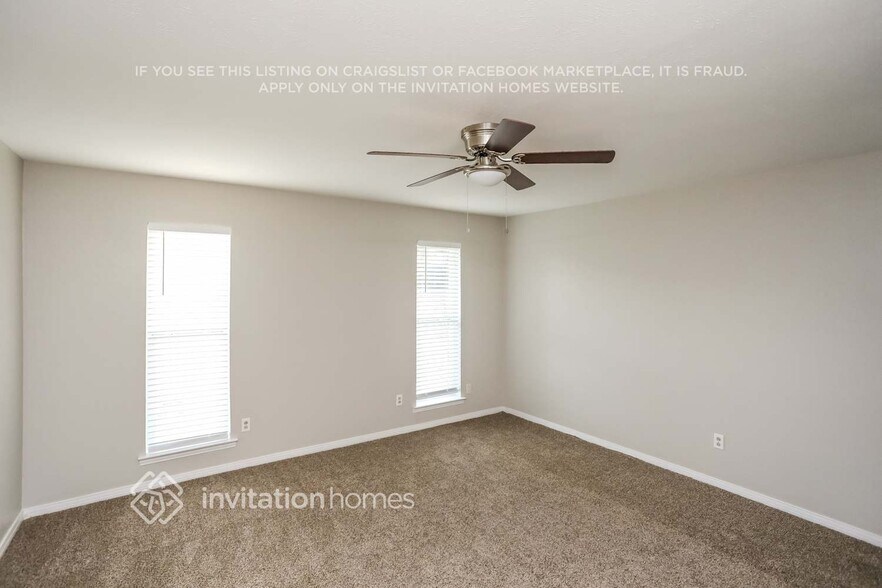 Building Photo - 1706 Surrey Ct