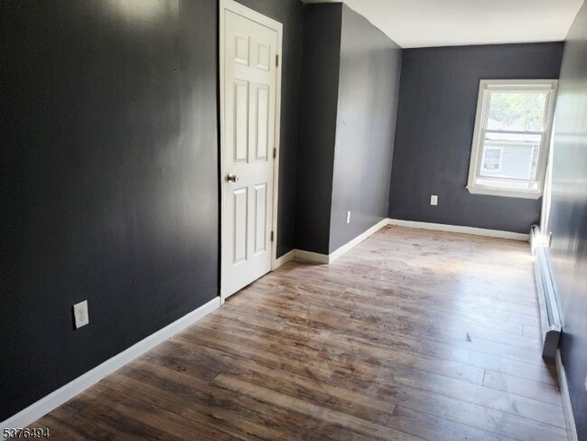 Building Photo - 116 Smith St