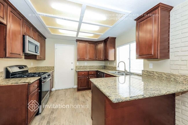 Building Photo - 8770 Buckeye Ct
