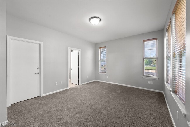Building Photo - 3219 Euclid Heights Blvd