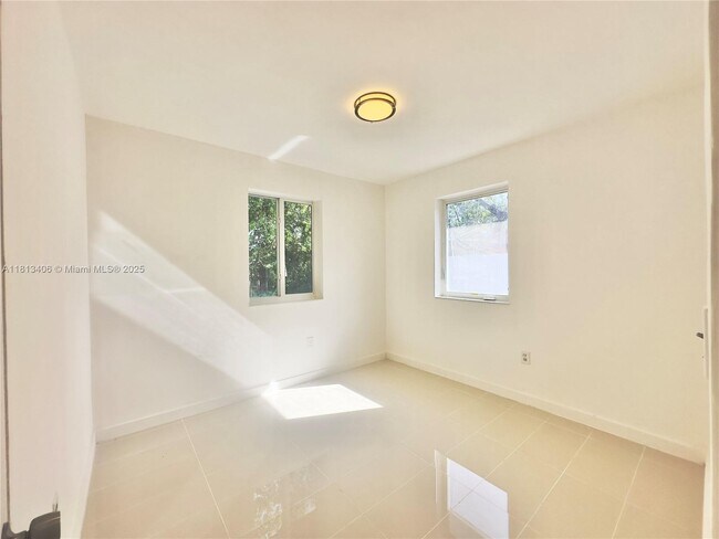 Building Photo - 1841 NW 55th St