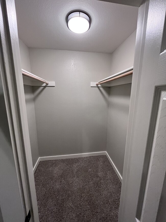 Building Photo - Cedar Terrace #304