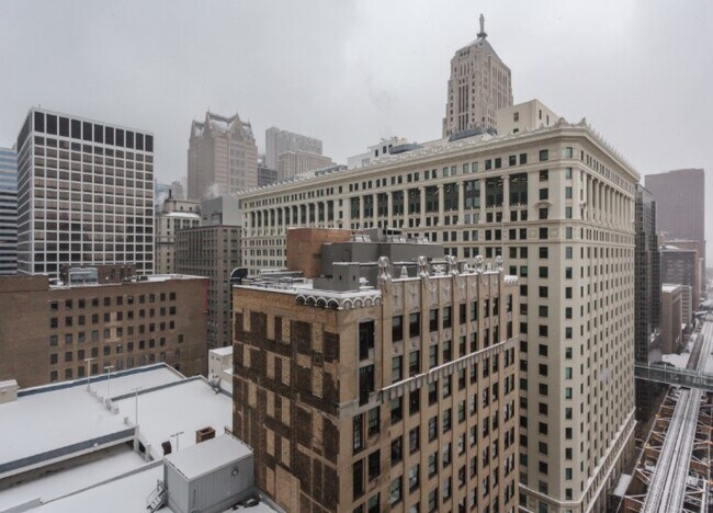 Building Photo - 235 W Van Buren St
