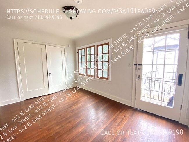 Building Photo - 442 N Lake St